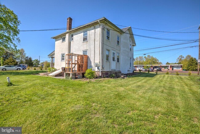 Building Photo - 4334 Durham Rd