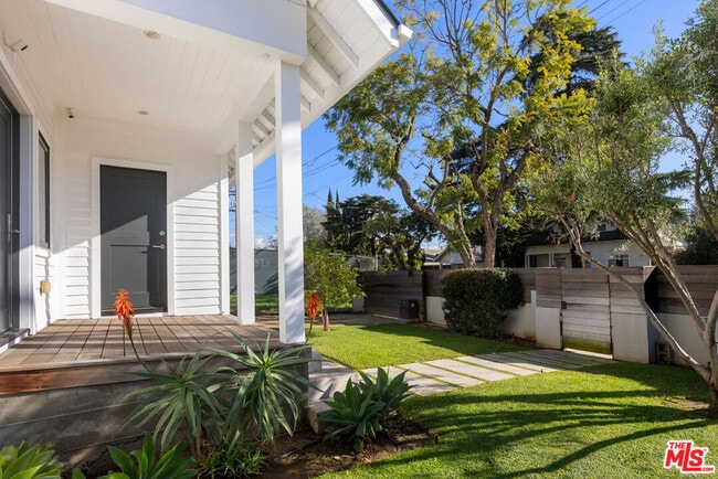 Building Photo - 4525 Melbourne Ave