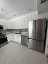 Building Photo - 4007 N Cypress Dr