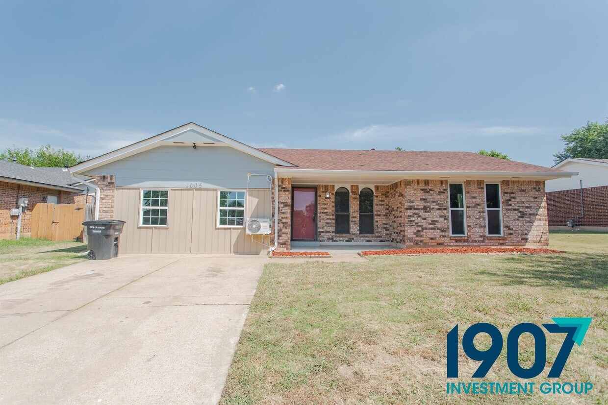 1005 SE 9th St, Moore, OK 73160 House Rental in Moore, OK