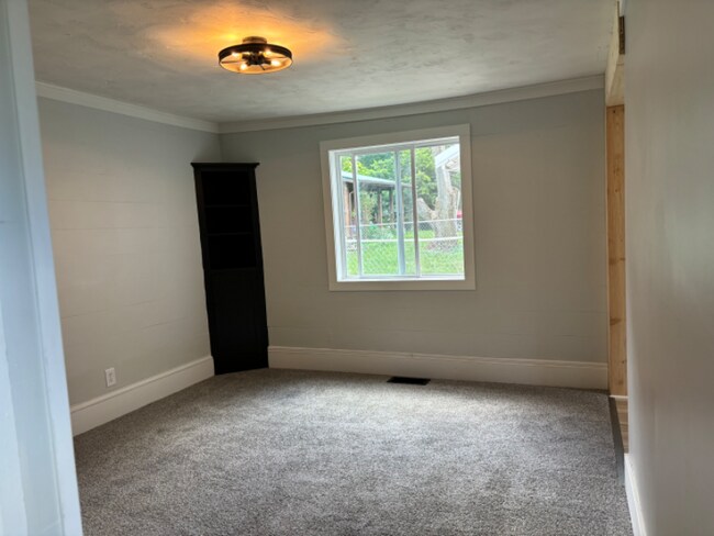 Foto del edificio - 361 N Market St