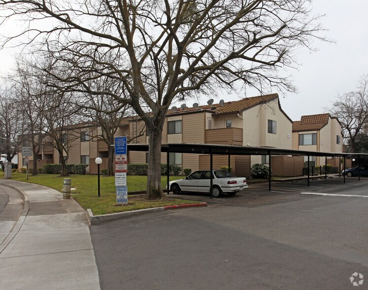 Riverside Villas Rentals Sacramento, CA