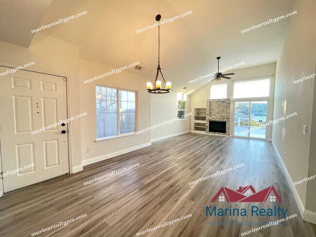 Foto del edificio - Waterview Large Balcony Walk-In Shower Wal...