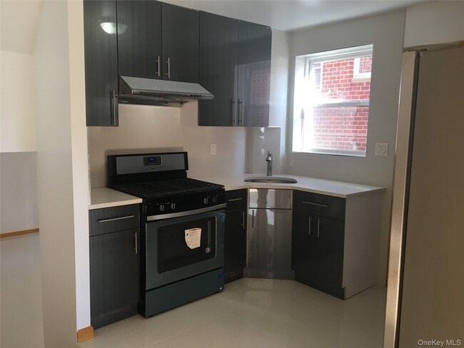 Foto del edificio - 2128 E 70th St
