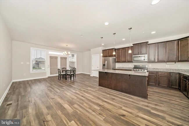 Building Photo - 3635 Stone Barn Dr