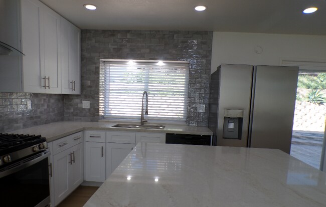 Building Photo - 1287 Marbella Ct