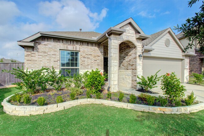 Building Photo - 9547 Summer River Dr