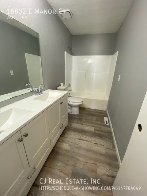 Building Photo - 18802 Manor Dr