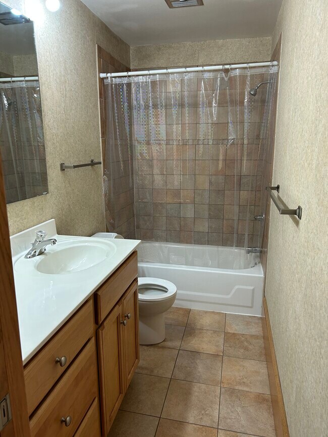 Foto del edificio - 324 W Crawford St