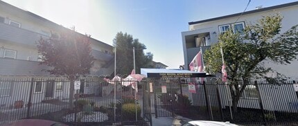 Building Photo - 2555 Foothill Blvd