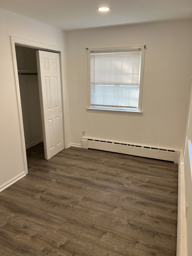 Building Photo - 1014 Quinton Ave