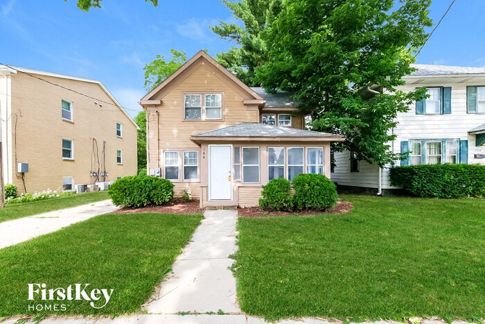 Primary Photo - 308 Blackhawk St