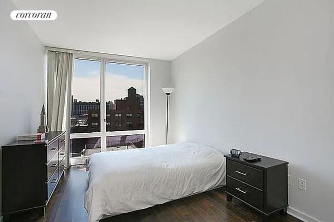 Foto del edificio - 340 E 23rd St