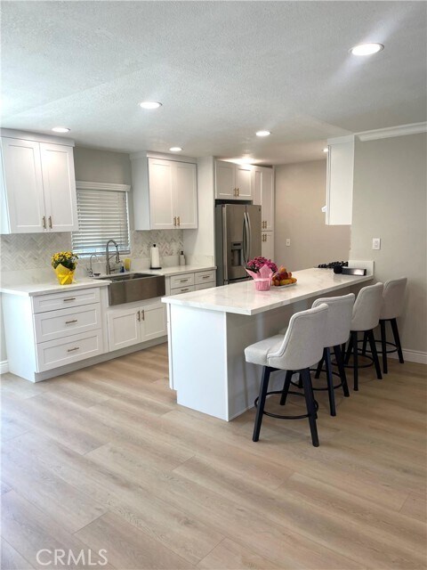 Foto del edificio - 15061 Columbia Ln