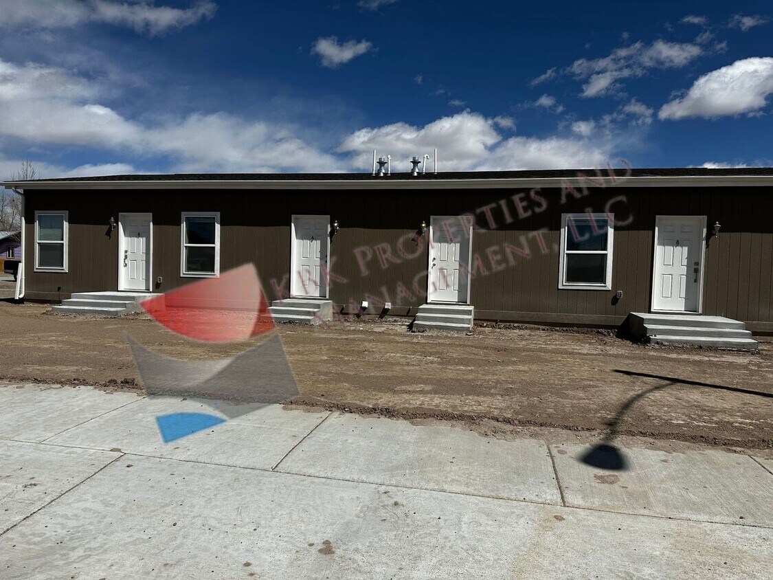 Primary Photo - HCB-1116 &amp; 1118 Alamosa Avenue
