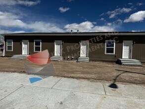 Building Photo - 1116-1118 Alamosa Ave
