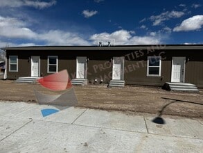 Building Photo - 1116-1118 Alamosa Ave