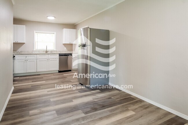 Foto del edificio - 4204 N Frankfort Ave