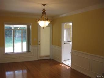 Foto del edificio - 28 S Golden W Ave