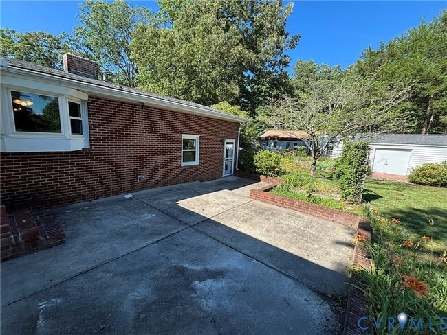 Building Photo - 3511 New Kent Hwy