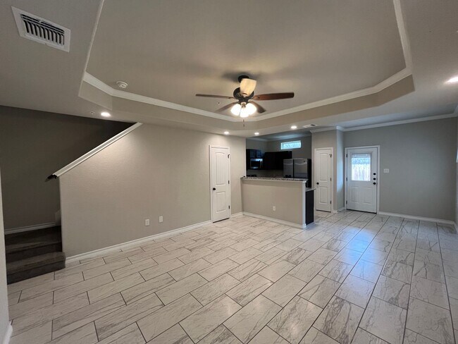 Building Photo - 6311 Luglio Lane #104, San Antonio, TX 78233