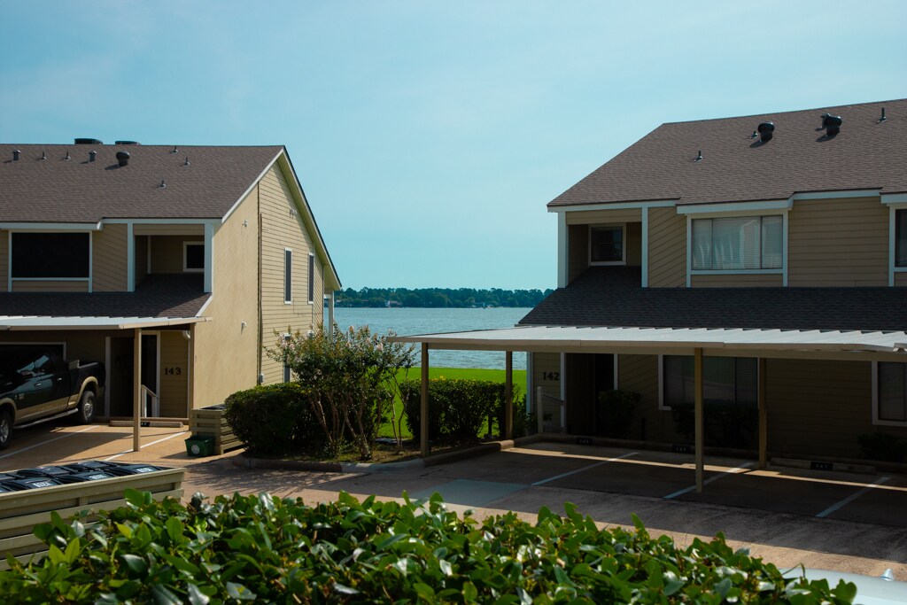 Foto principal - 165 April Point Dr N