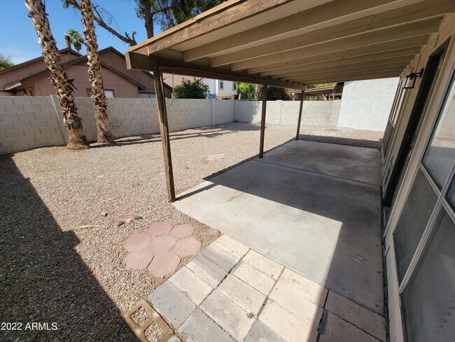 Foto del edificio - 3862 W Harrison St