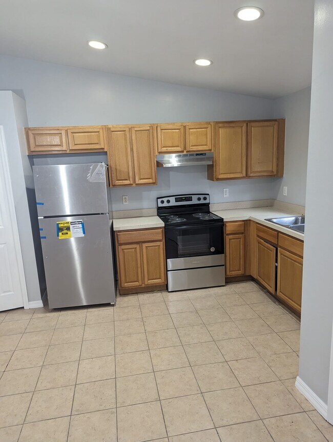 Photo - 6026 W Jones St House