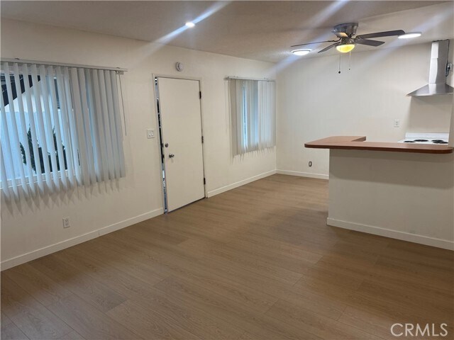 Foto del edificio - 1041 Bennett Ave