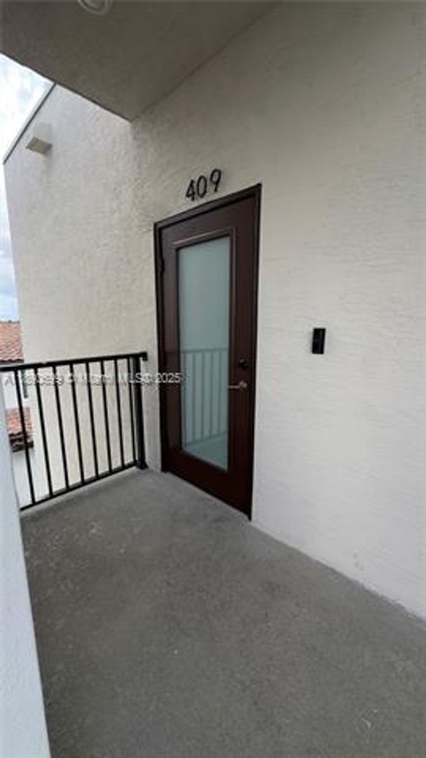 Foto del edificio - 8301 NW 41st St