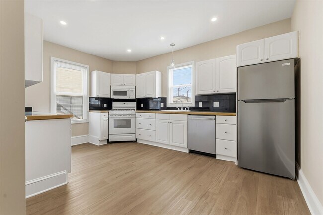 Foto del edificio - 142 Elliott St