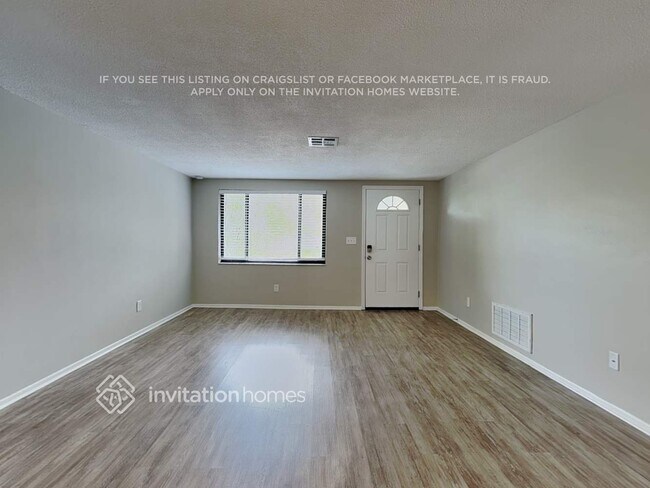 Foto del edificio - 16033 Villa Dr