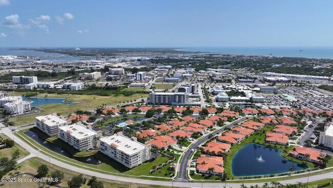 Foto del edificio - 732 Bayside Dr