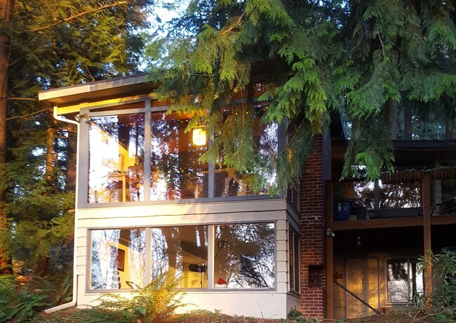 Building Photo - 19551 38th Ave NE