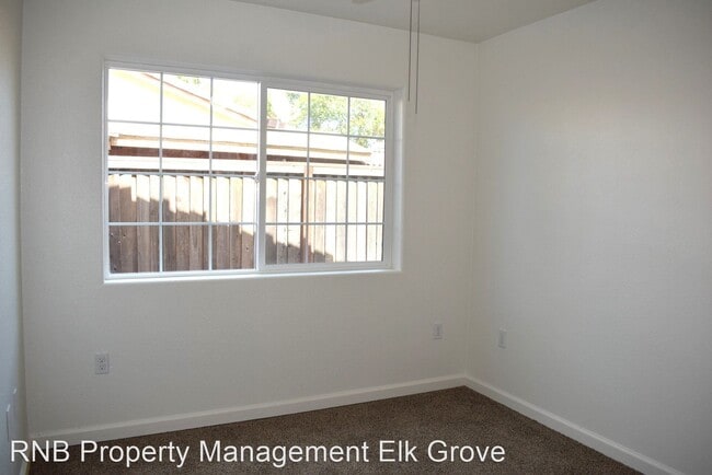 Building Photo - 6 br, 3 bath House - 8652 Elk Ridge Way