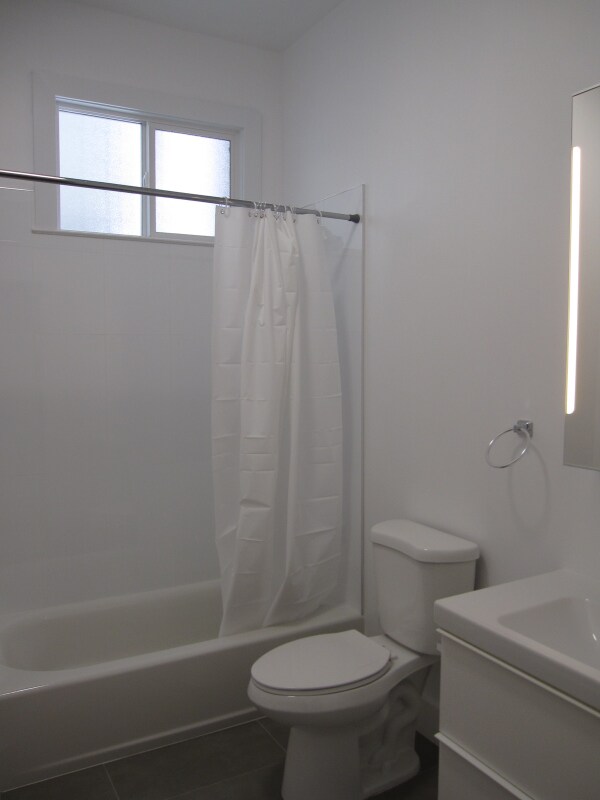 Foto del edificio - 1050 Divisadero St