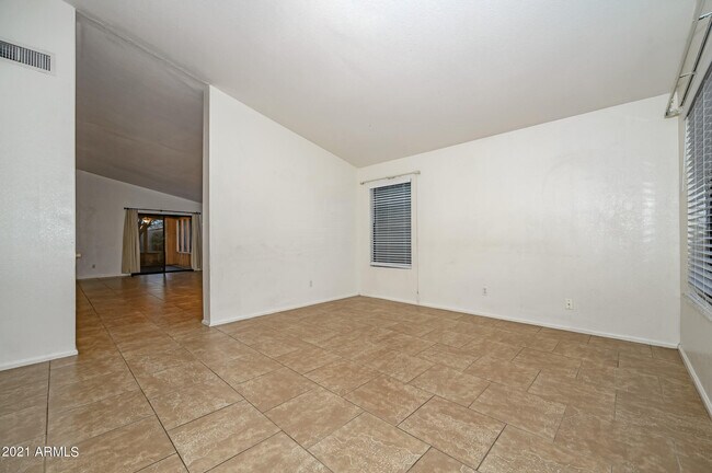 Building Photo - 3122 W Via Montoya Dr