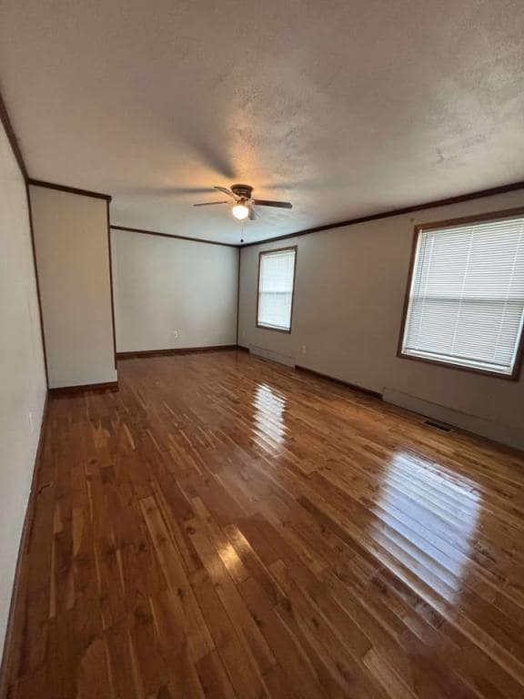 Building Photo - 2494 N Grandview Dr