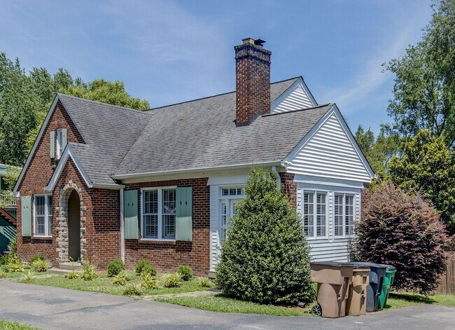 Photo - Charming Tudor Convenient to 12 South/ Bel... House
