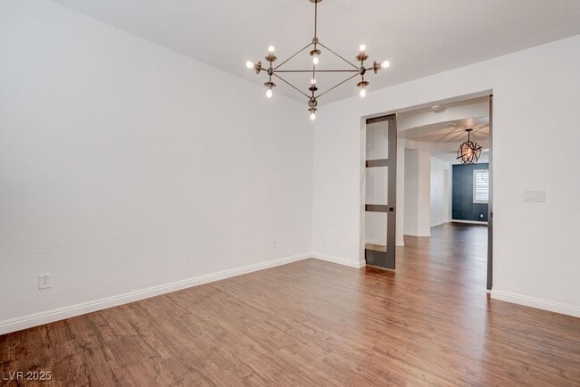 Foto del edificio - 2489 Cingoli St