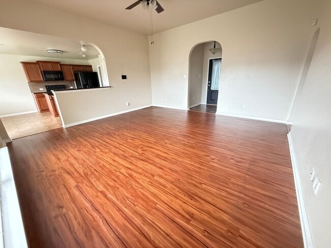 Building Photo - 7819 Woodbury Dr