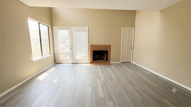 Foto del edificio - 9811 Walnut St