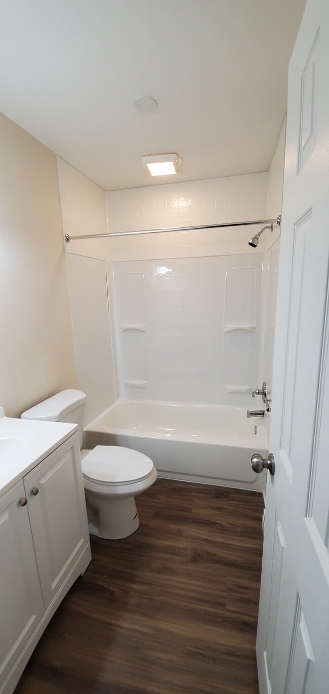 Building Photo - 1252 Edward Ln