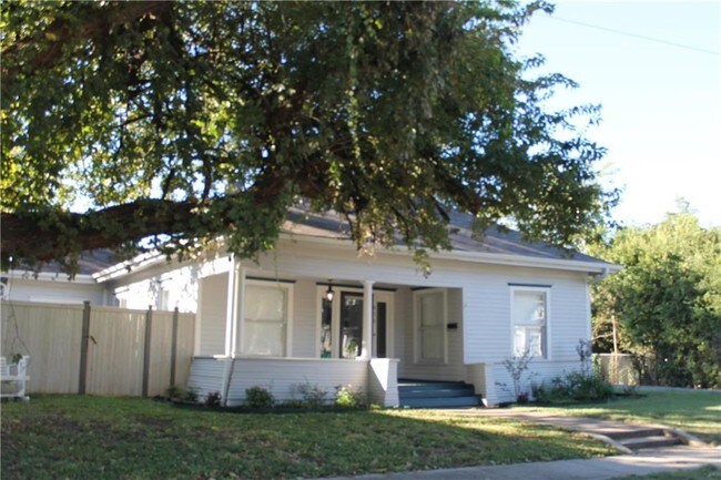 Foto del edificio - 615 W Virginia St