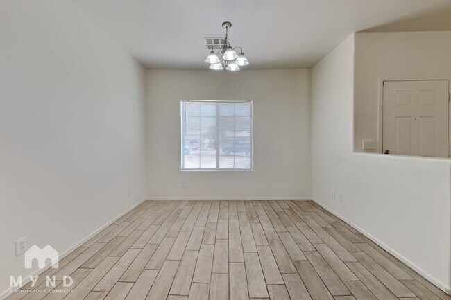 Foto del edificio - 9303 W Raymond St
