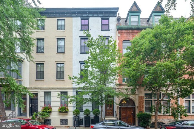 Building Photo - 1725 Pine St