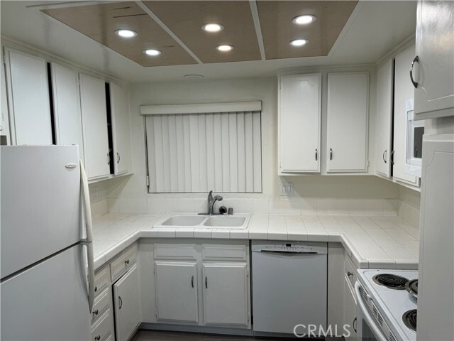 Building Photo - 2399 Via Mariposa W