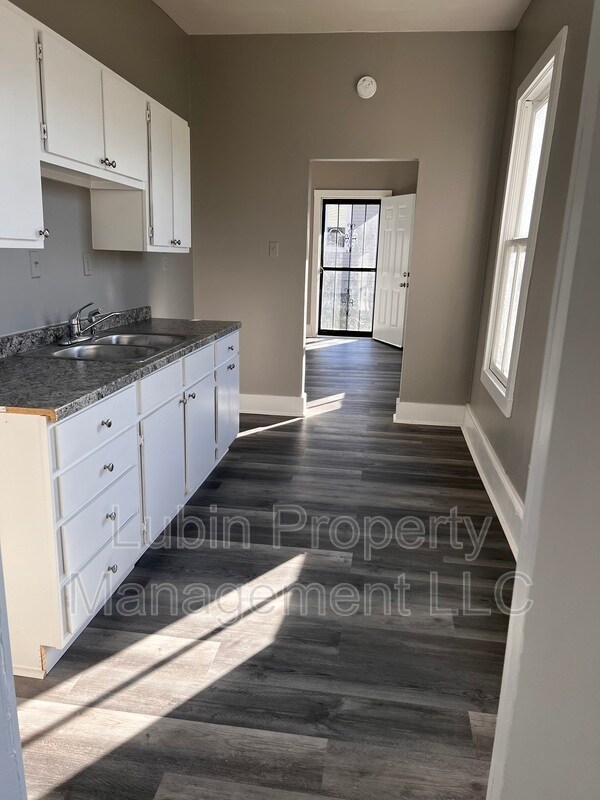 Building Photo - 1054 Delmar Ave