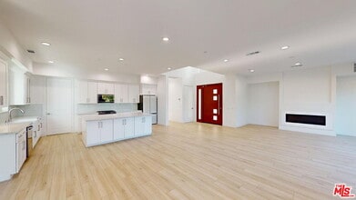 Building Photo - 8474 N. Camelia Court