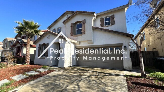 Foto del edificio - Florin Area 4bd/2.5ba House with 2 Car Garage